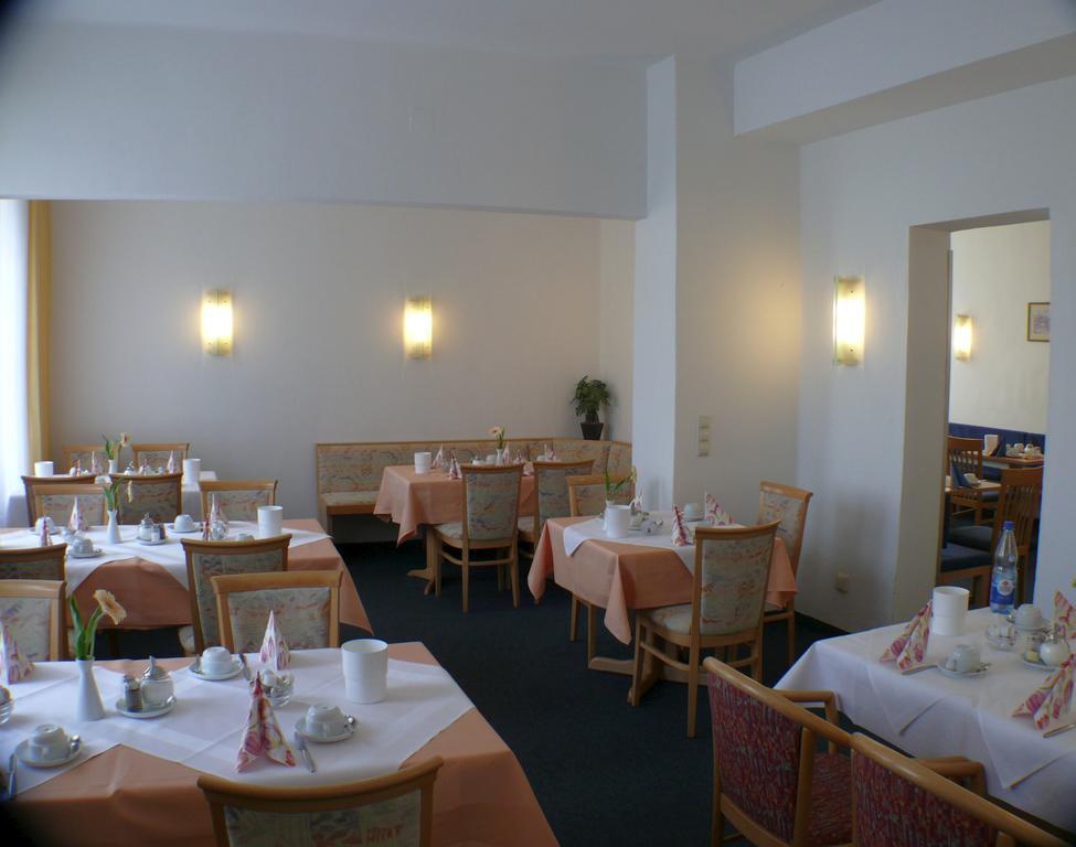 Hotel Garni - Haus Gemmer Кобург Екстер'єр фото